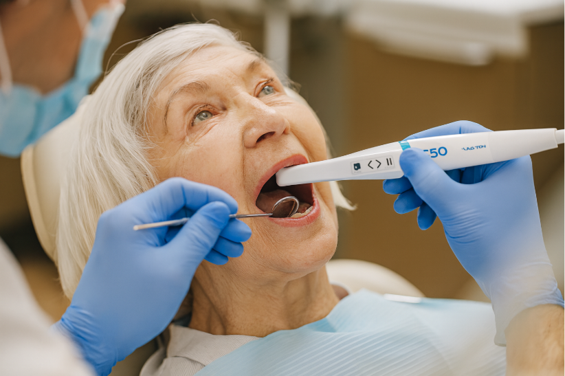 Une image contenant personne, Équipement médical, soins de santé, médicalLe contenu généré par l’IA peut être incorrect.