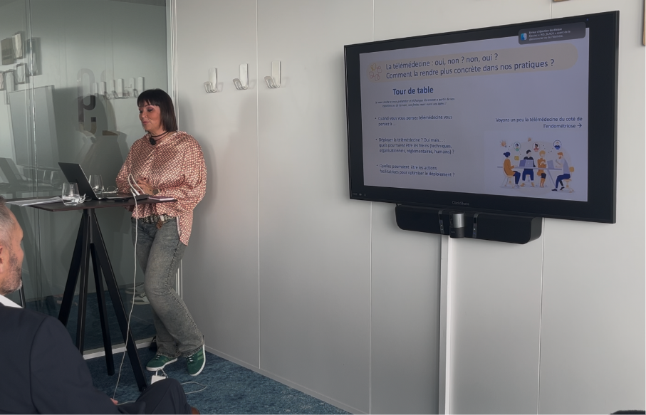 Une image contenant mur, intérieur, personne, texteLe contenu généré par l’IA peut être incorrect.