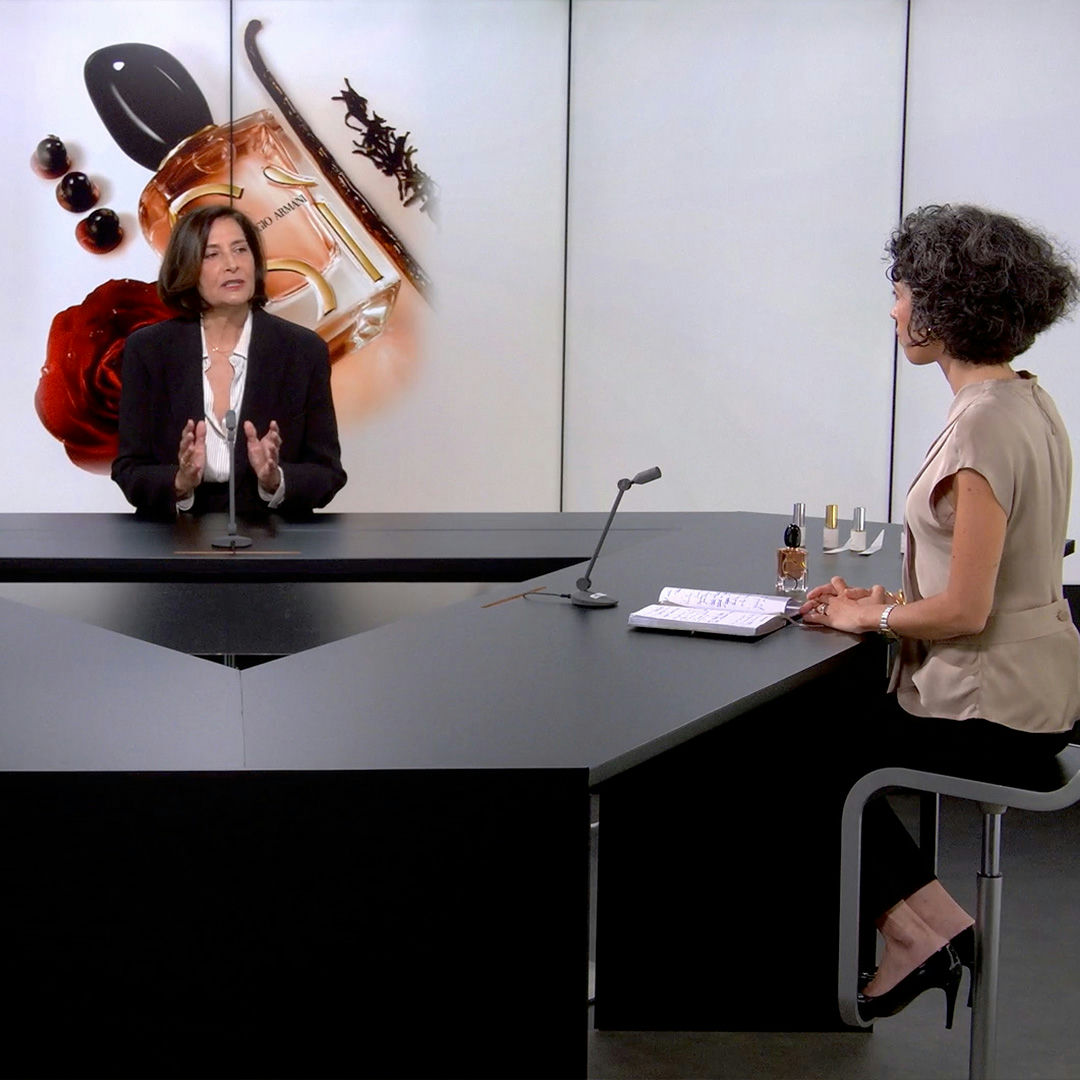 Équipe de réalisation pilotant le déroulé d’un événement virtuel Armani Sì.