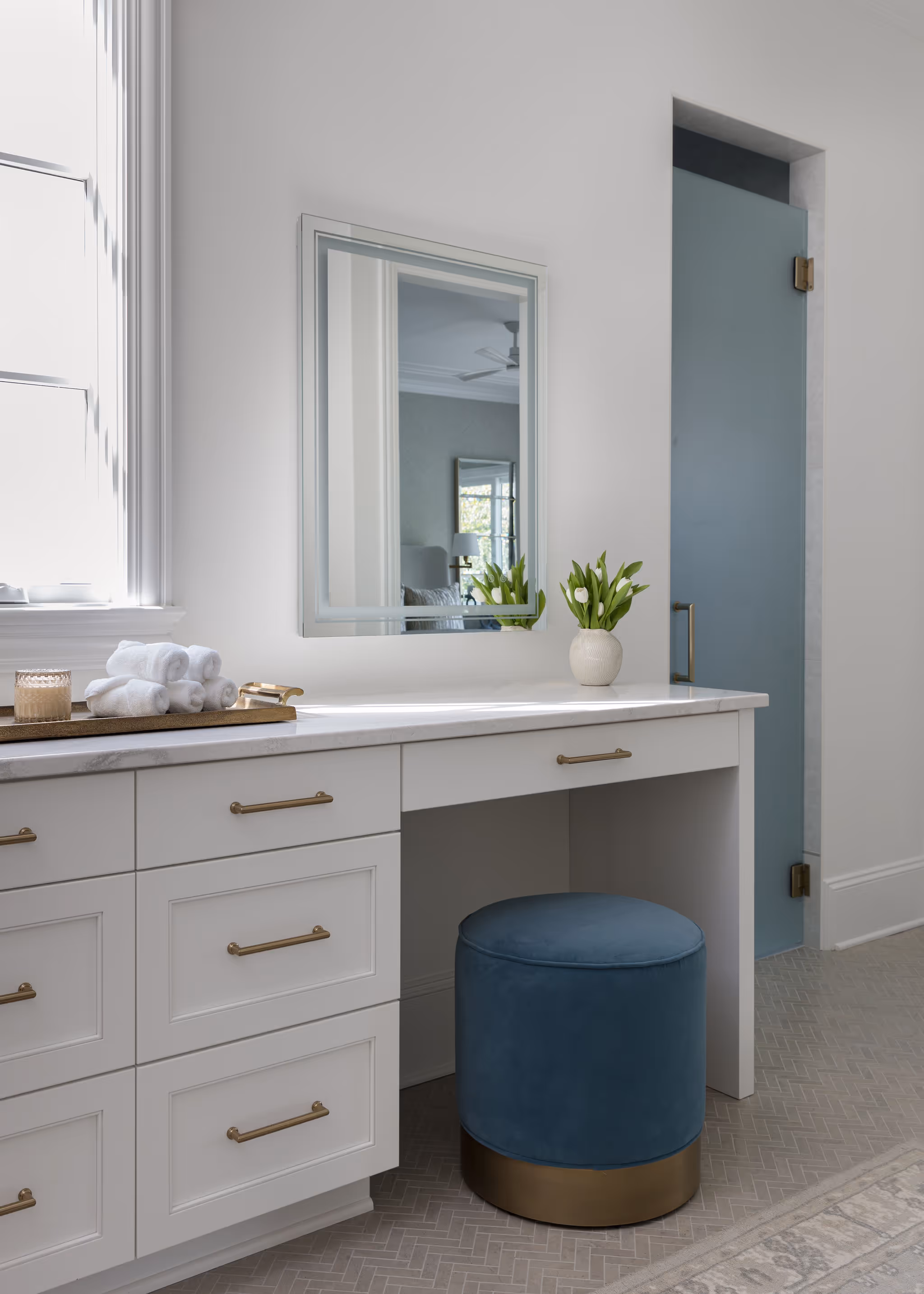 Utility powder area