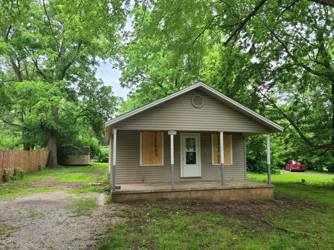 Turn Vacant Homes Into Cash Quickly