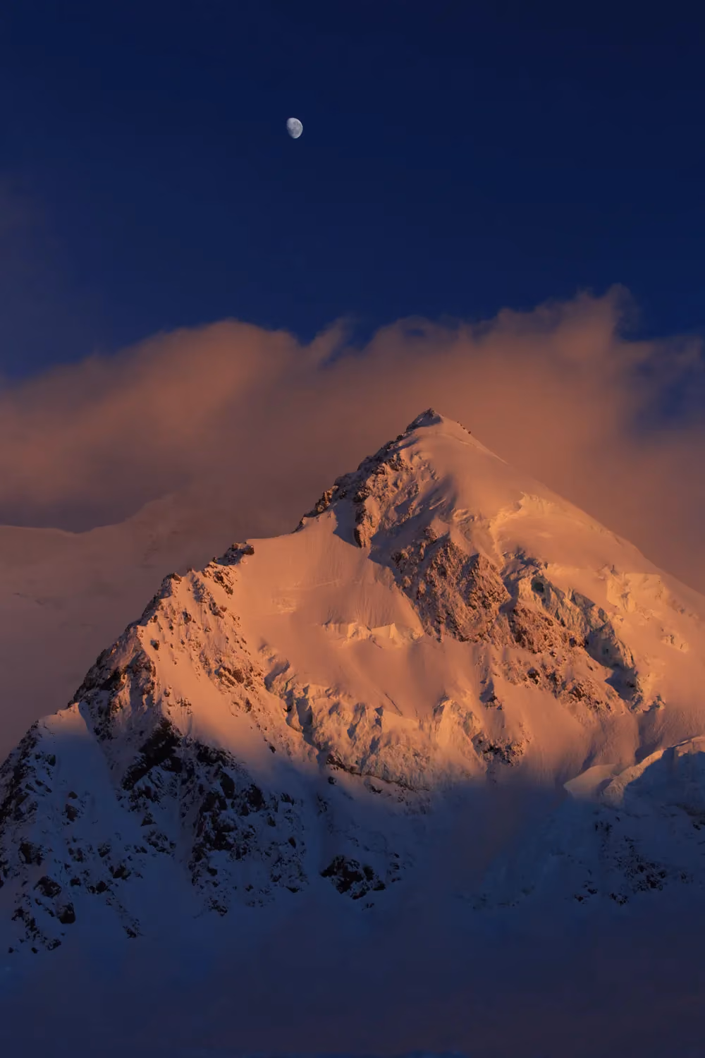 Mount Dixon Ascent