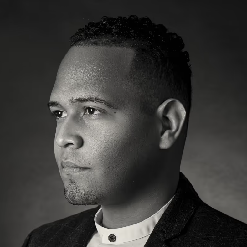 Avatar image for Eduardo Almonte