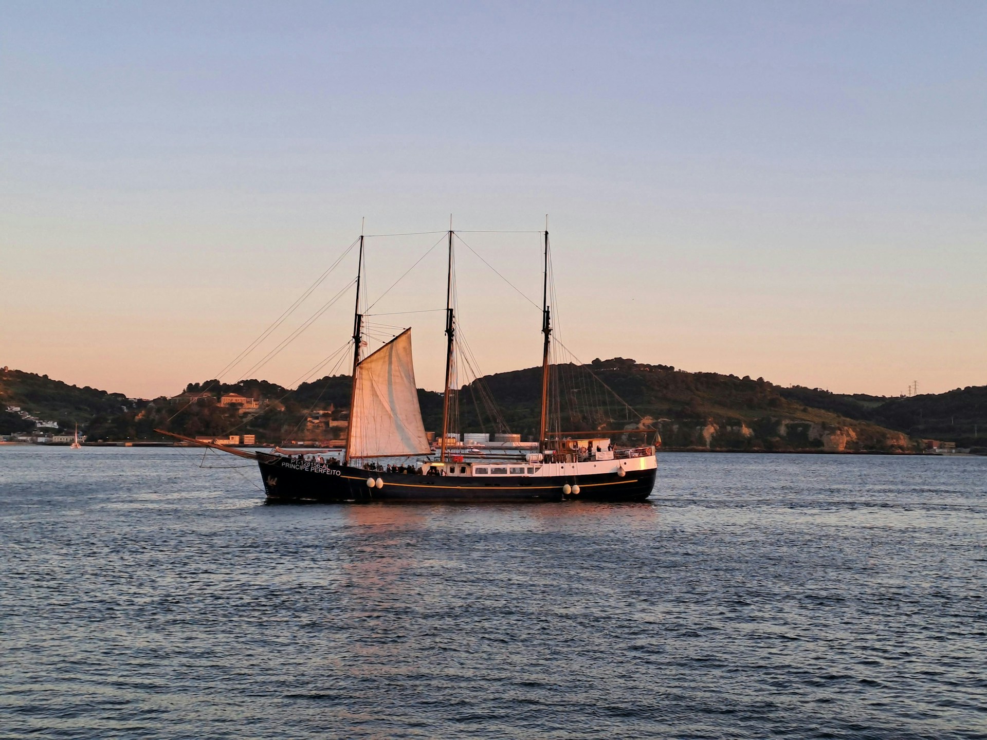 Portugal's D2 Visa: Entrepreneurship and Residency for Expats - Tytle