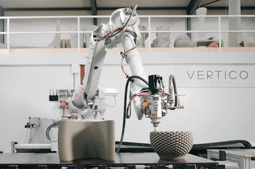 Vertico On Track 3D concrete printing robot