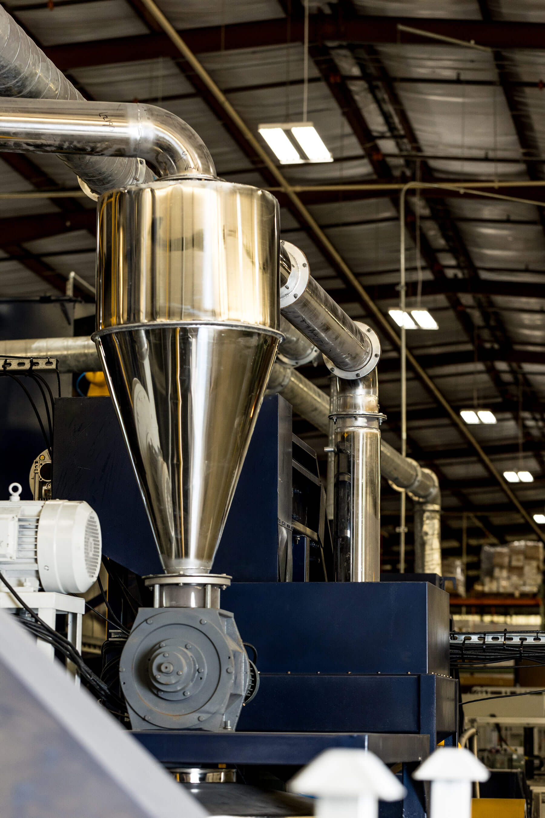 A machine that is inside of a building