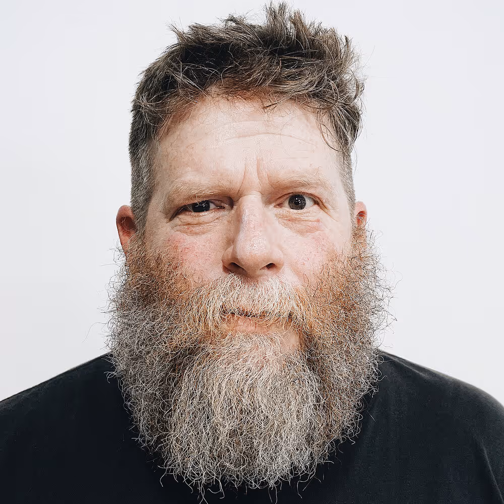 Headshot of Aaron, Apparel Graphics Inksmith