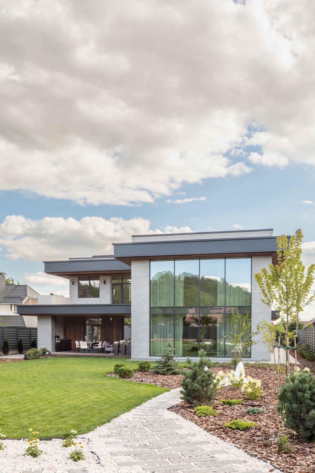 Aura House architecture by COBALT, Vinnytsia, Ukraine - rear facade from the garden path