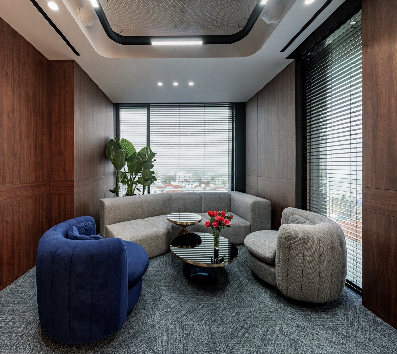 lounge seating area, front view
