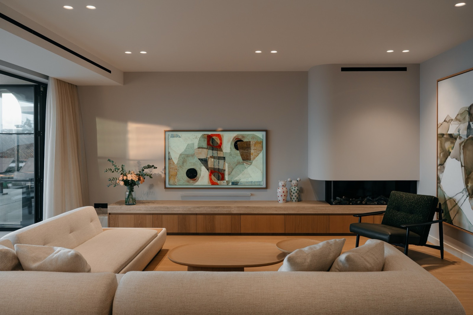 Aphrodite House by COBALT, Aphrodite Hills, Cyprus - living room with artwork