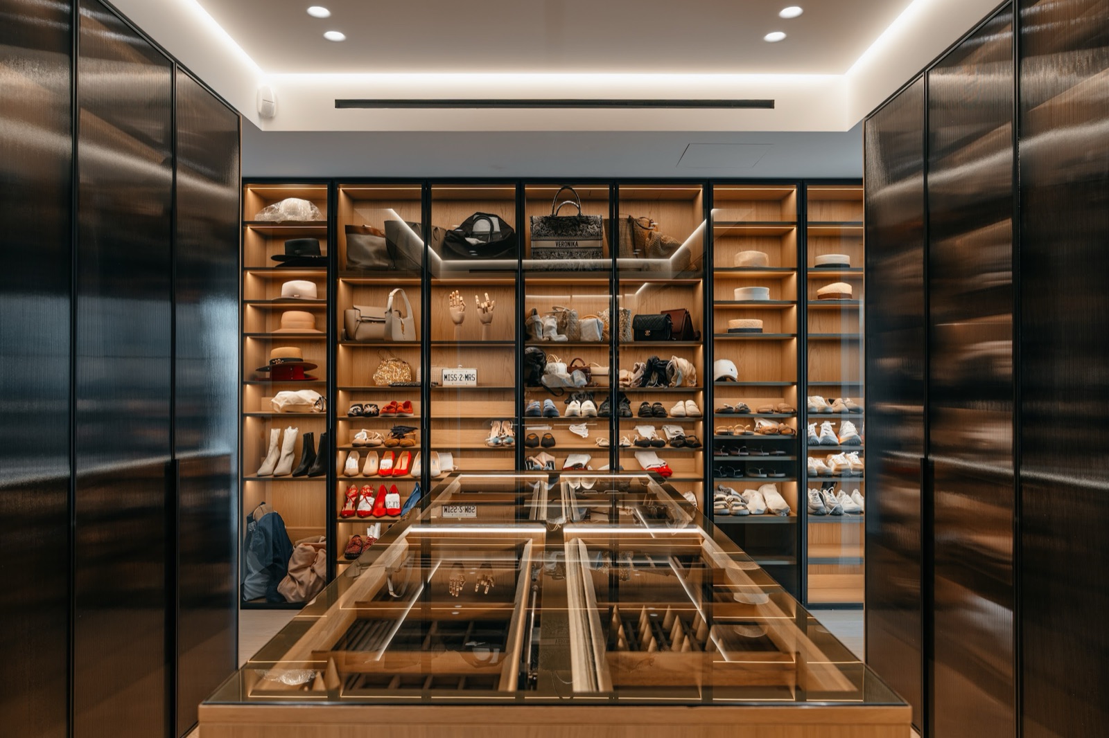 Aphrodite House by COBALT, Aphrodite Hills, Cyprus - walk-in wardrobe with bespoke joinery