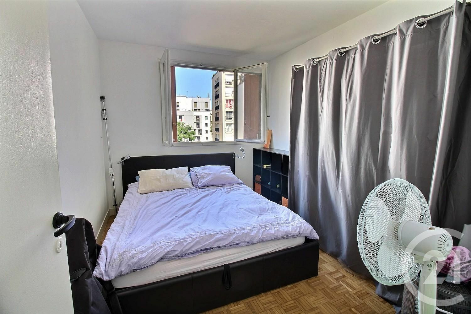 Apartment for rent of 33 sqm in PARIS 20.