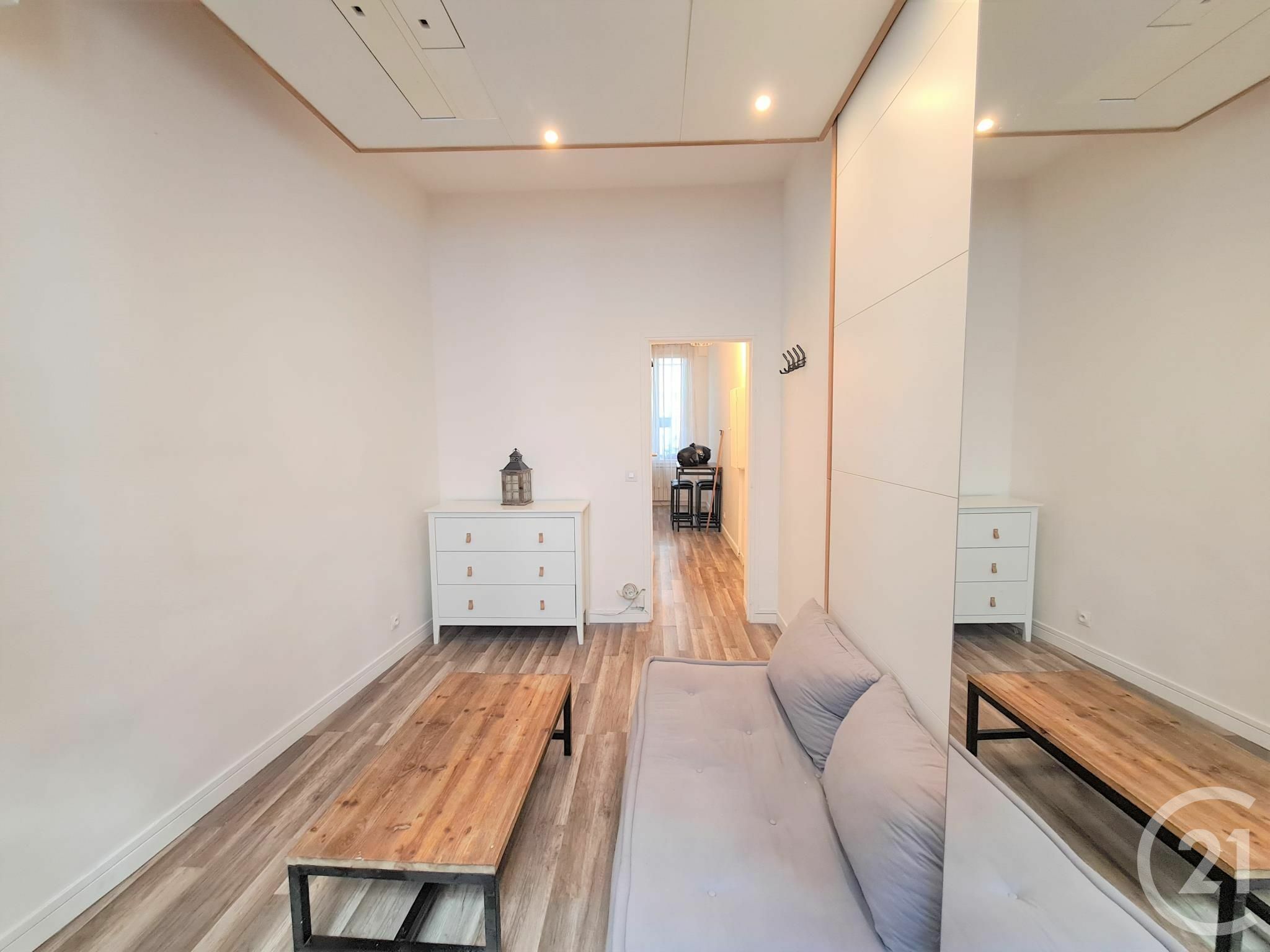 Location appartement de 22m2 à PARIS 19
