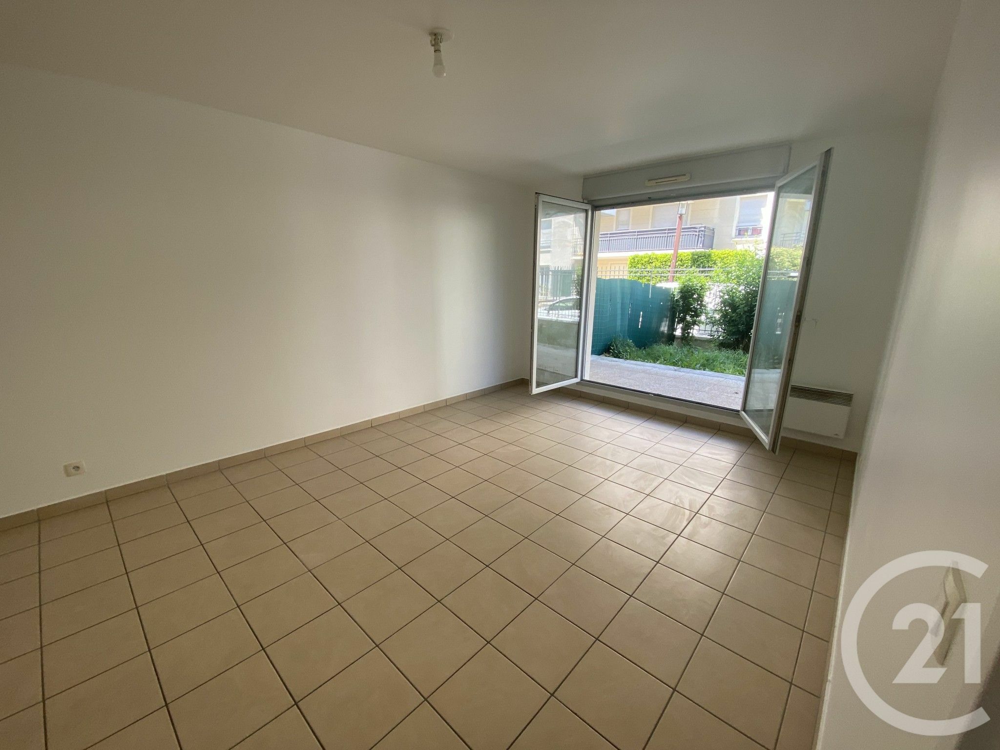 Apartment for rent of 46sqm in MANTES LA JOLIE