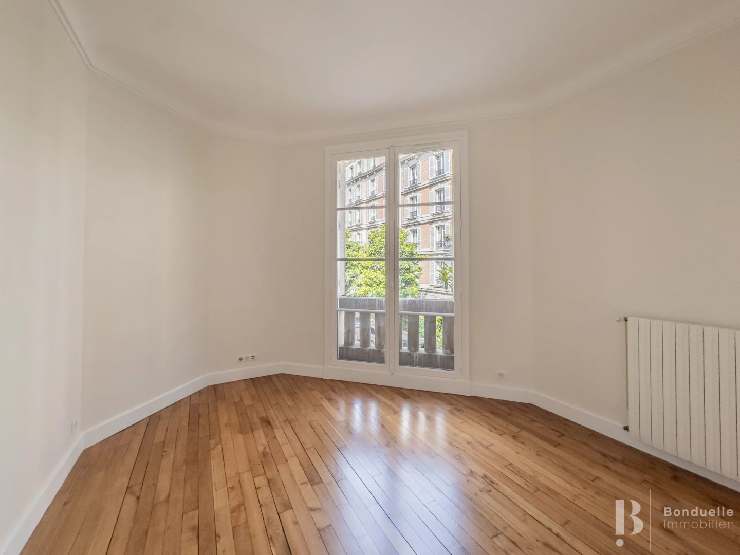 NEUILLY - À LOUER VIDE - 5 PIECES 107 M2 - 1er étage - RUE DELAN