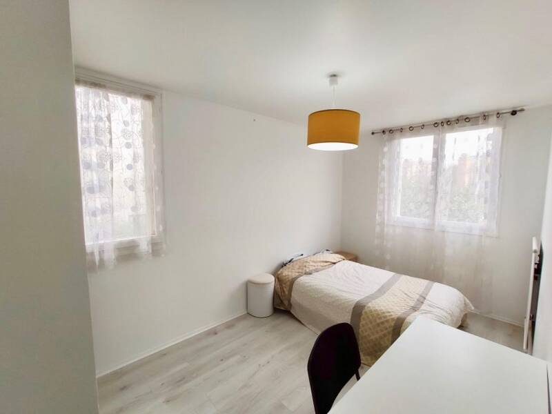 Rental apartment of 93 sqm in NOISY LE GRAND