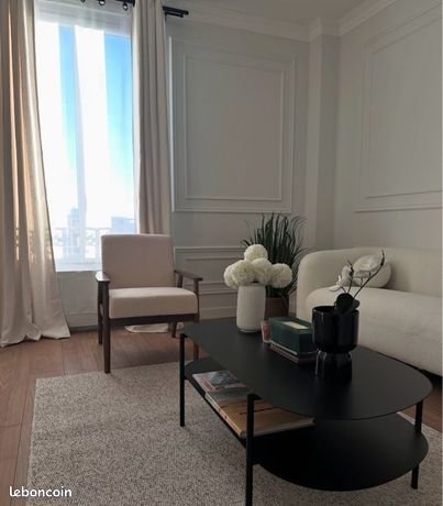 EXCLUSIVITÉ – Neuilly Saint-James : Studio rénové avec vue jardin, immeuble de standing avec ascenseur