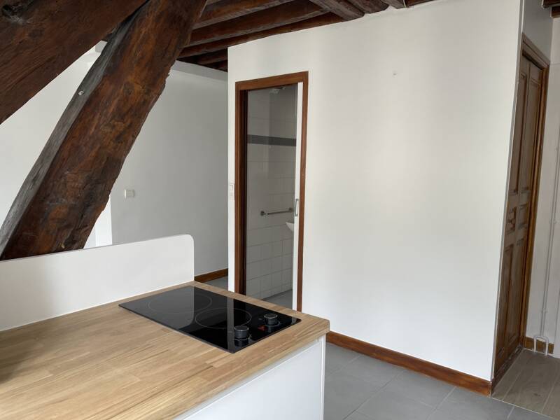 Location appartement de 18m2 à PARIS 9