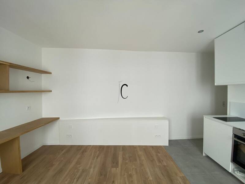 Location appartement de 20m2 à PARIS 7