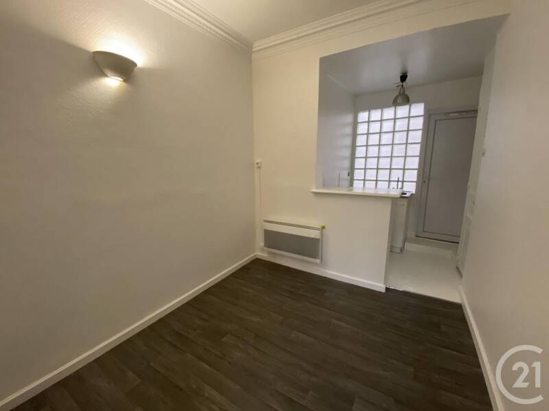 Location appartement de 28m2 à PARIS 14