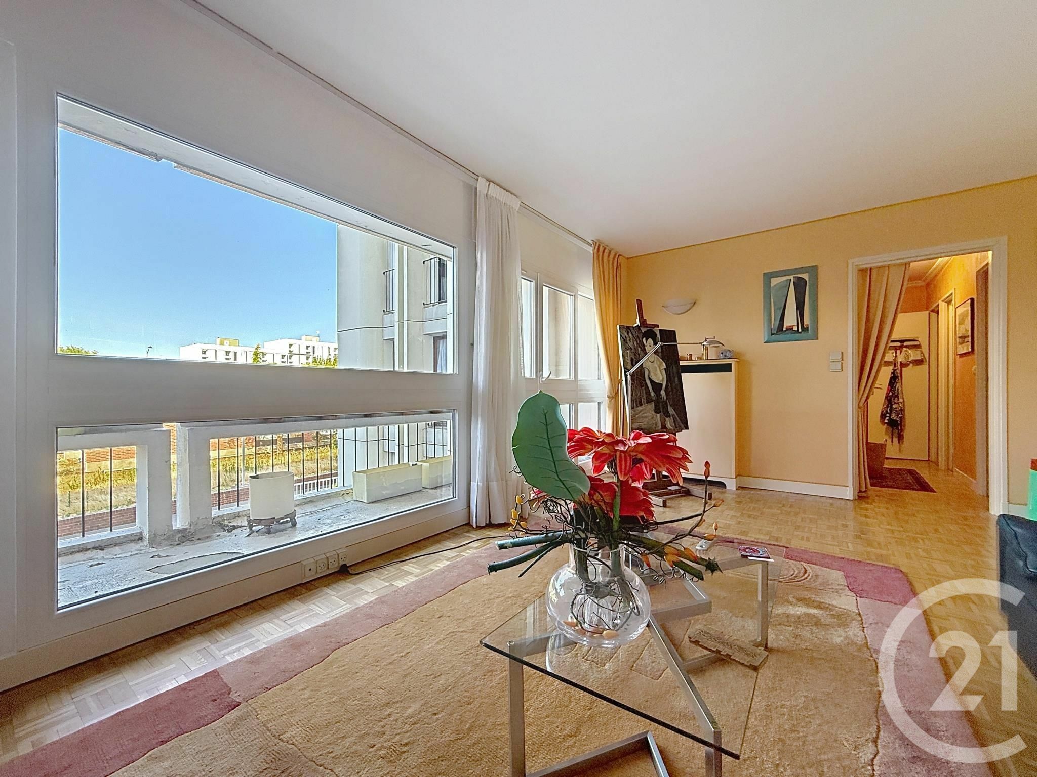 Sale apartment of 99 sqm in Nanterre