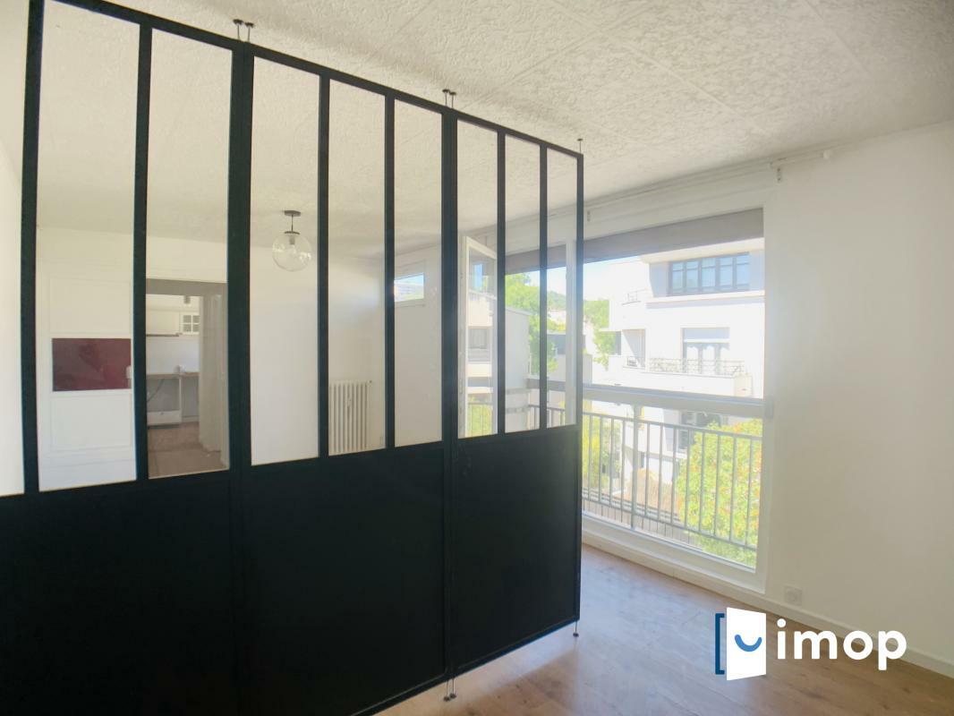 Beautiful studio / 2-room apartment in the Grand Quartier