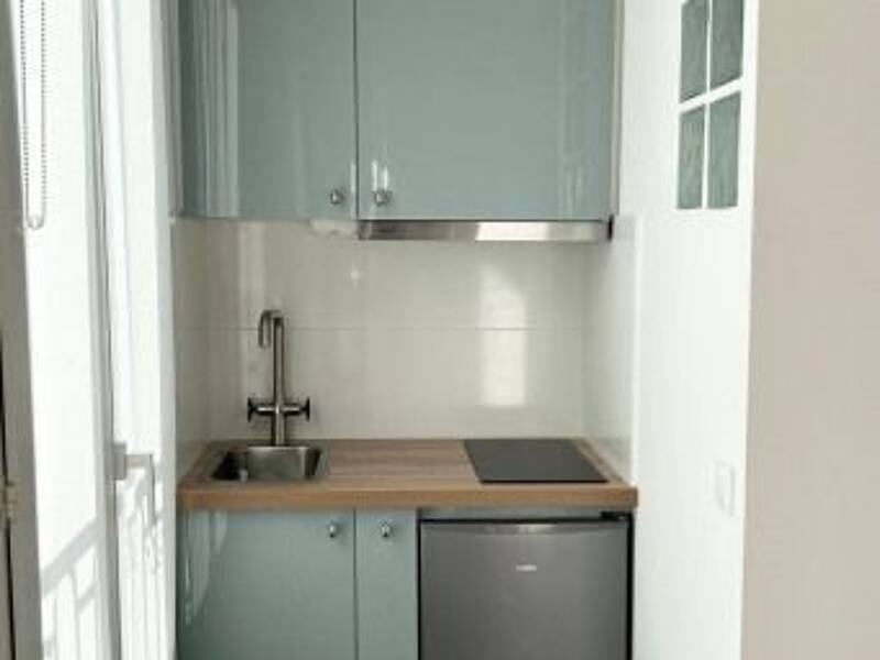 Studio apartment of 18sqm in CLICHY