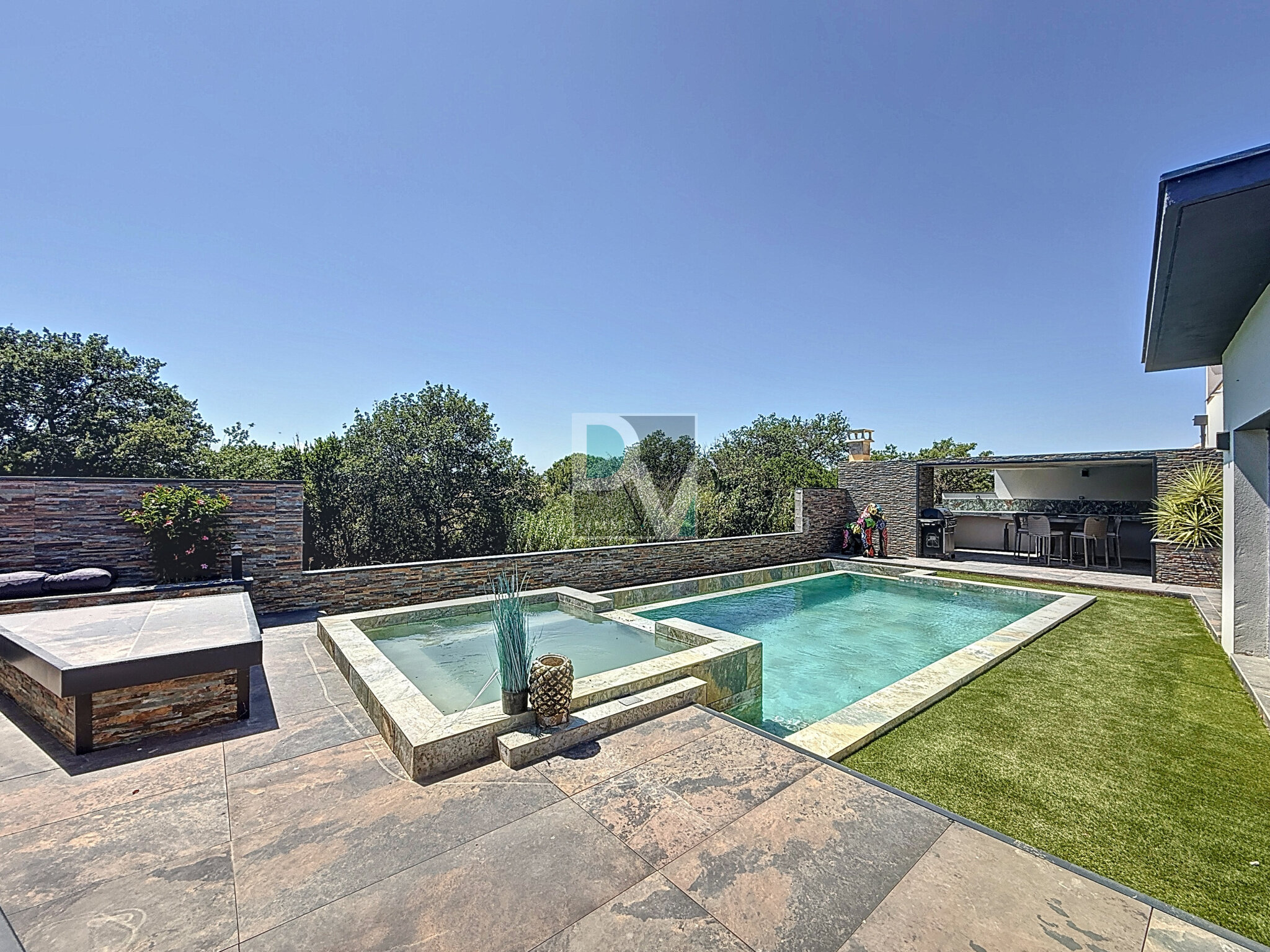 VILLA CONTEMPORAINE A 10 MINUTES DE PERPIGNAN