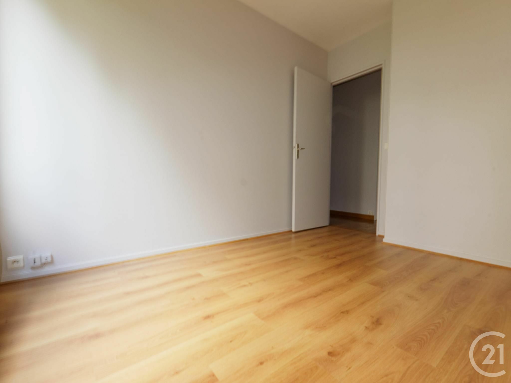 Location appartement de 65m2 à COURBEVOIE