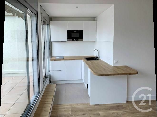 Location appartement de 30m2 à COURBEVOIE