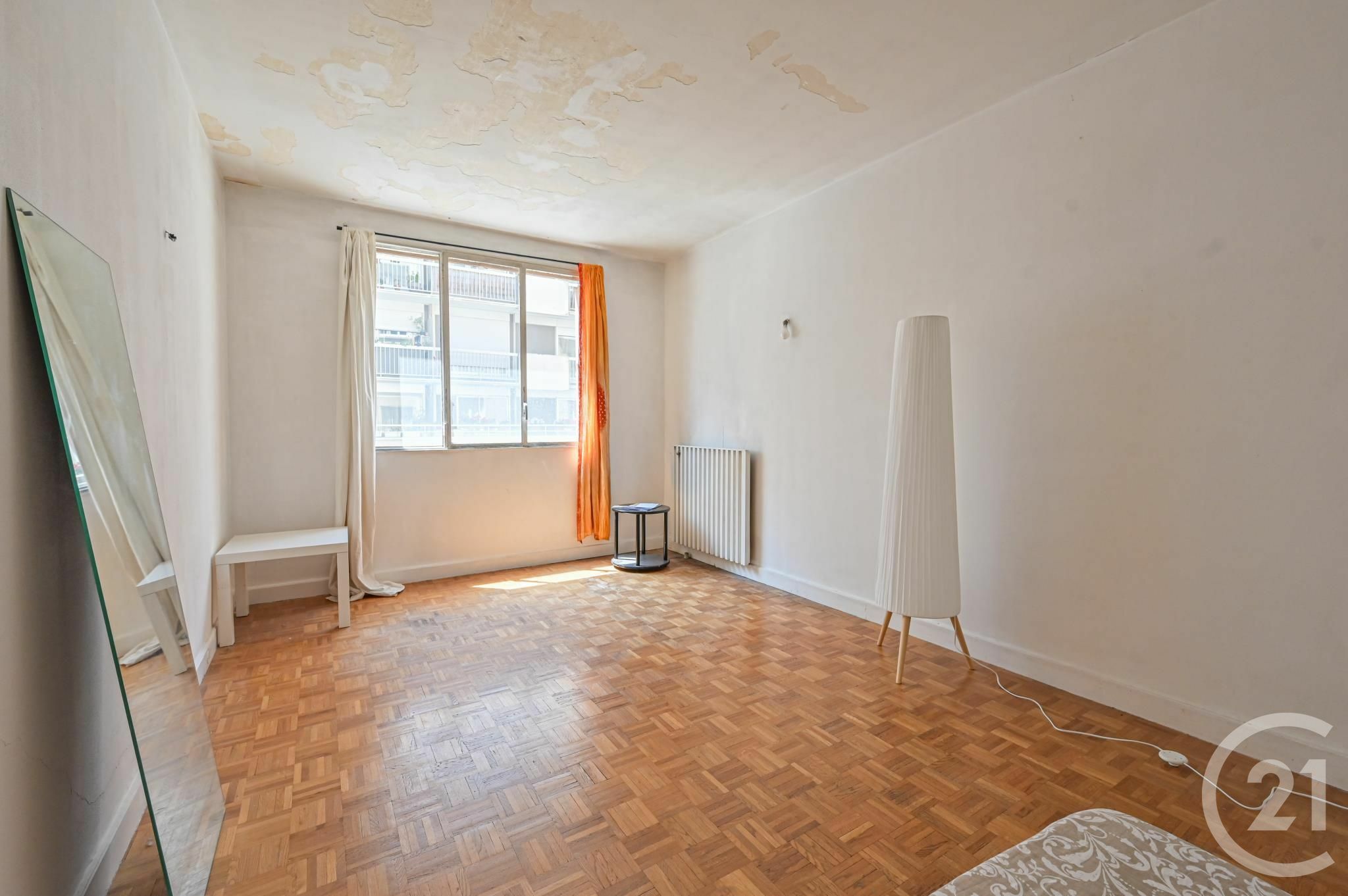 For sale, 71 sqm apartment in PARIS 20.