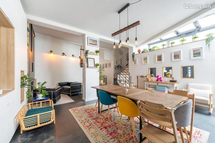 Five-room apartment in Suresnes (92150)