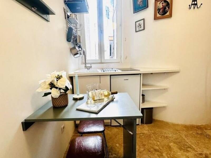 Location appartement de 11m2 à PARIS 10