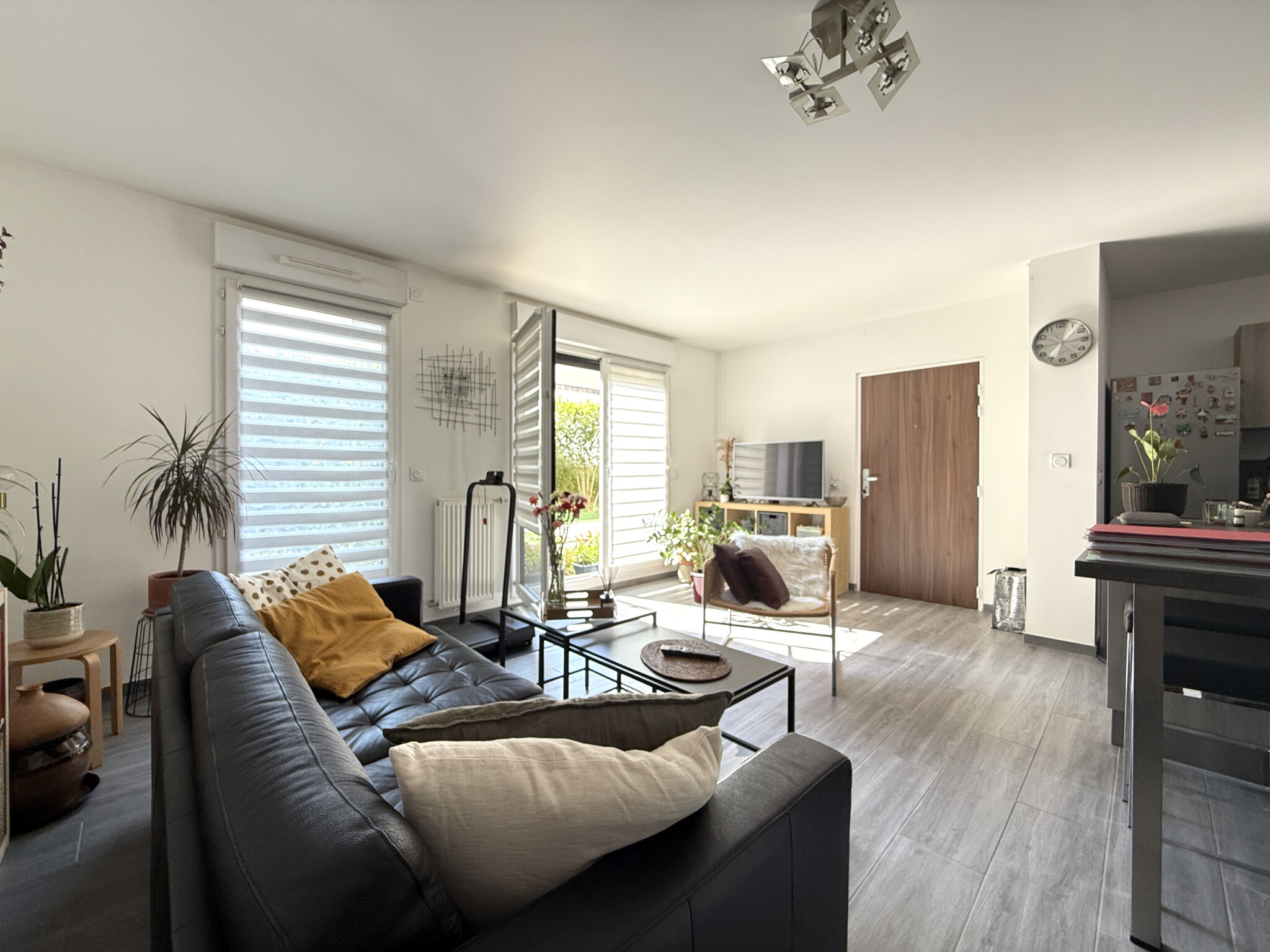 Appartement 2 pièces 50m2 Romainville - Place Carnot