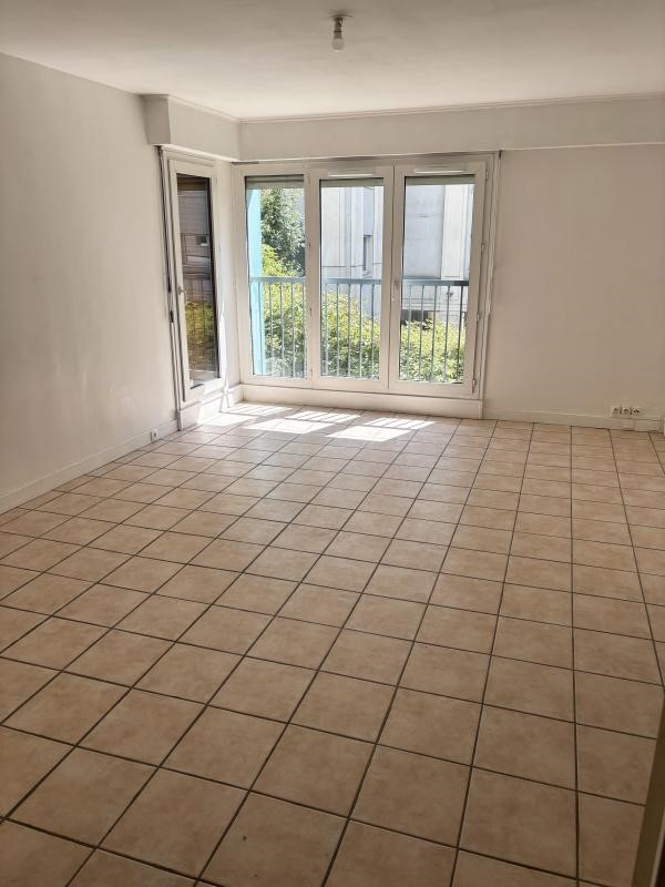 T3 69m² avec cave à Chaville 92370 dans résidence calme