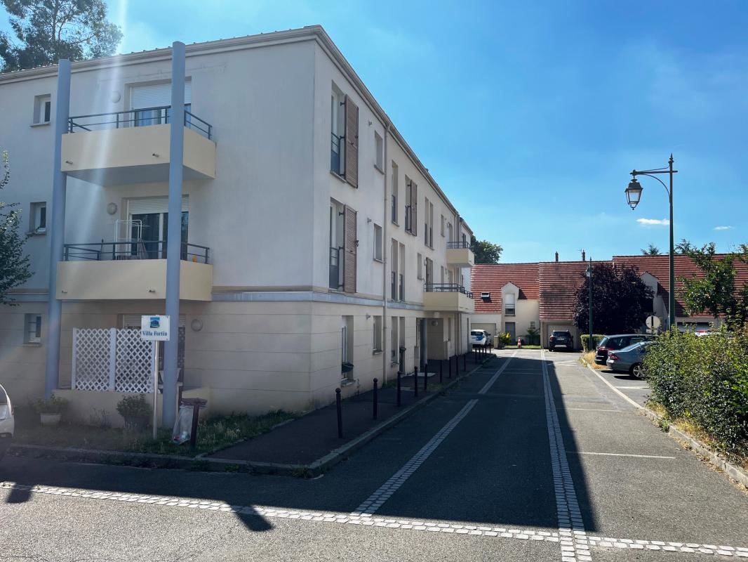 Appartement T1 29m² lumineux Dourdan proche gare et centre