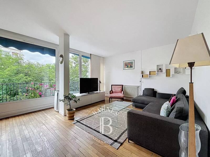 Location appartement de 92m2 à PARIS 16