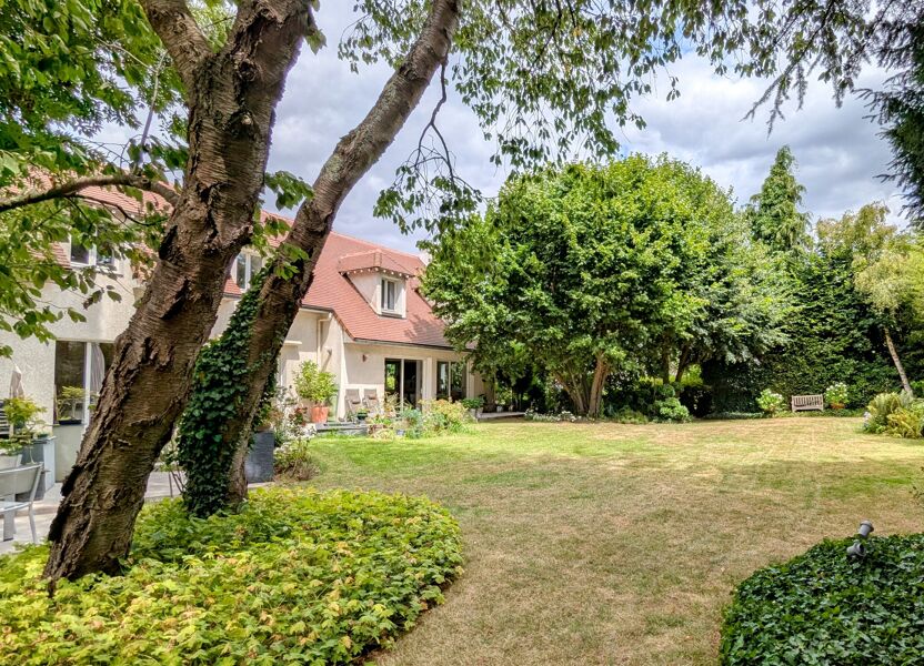 Maison Lagny-sur-Marne 205 m2 T-7 à vendre, 998 000 € | Orpi