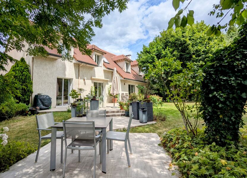 Maison Lagny-sur-Marne 205 m2 T-7 à vendre, 998 000 € | Orpi