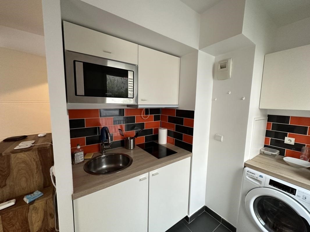 Location appartement de 32m2 à PARIS 18