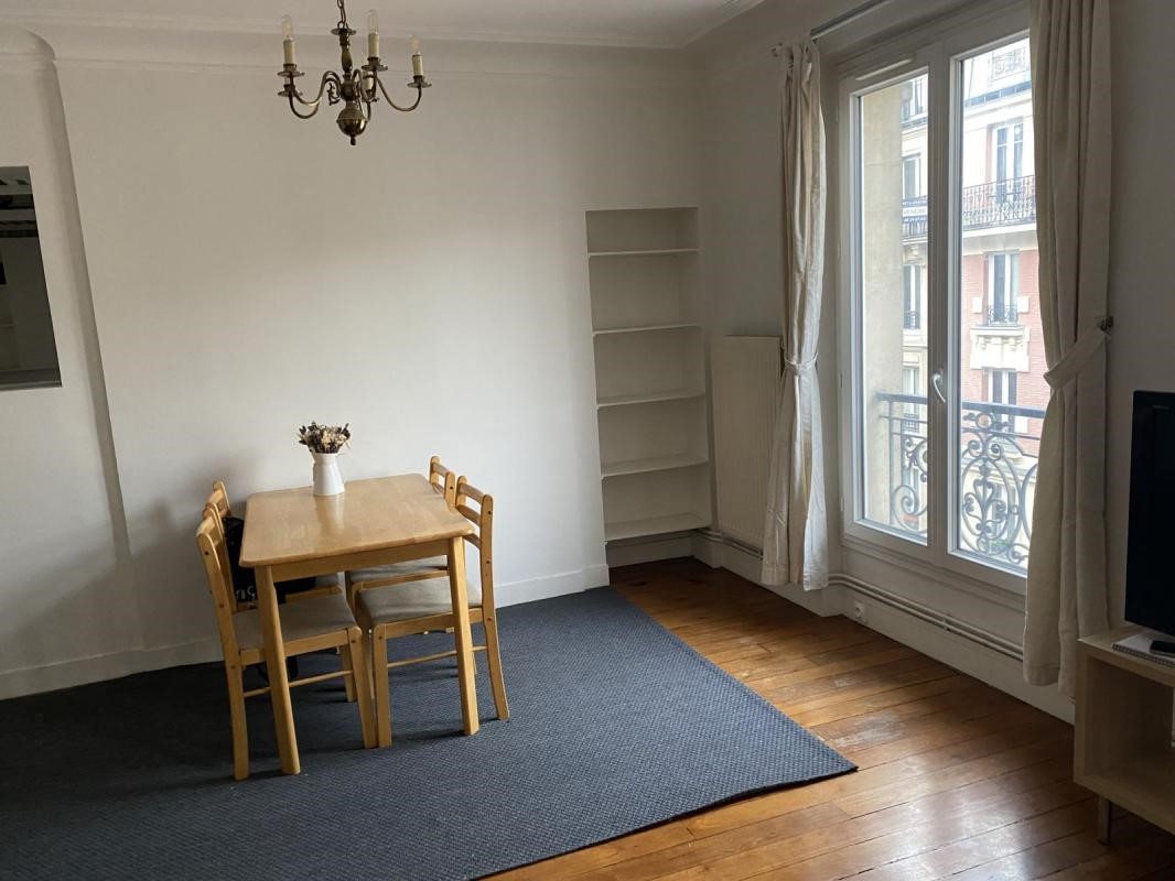 Location appartement de 56m2 à PARIS 18