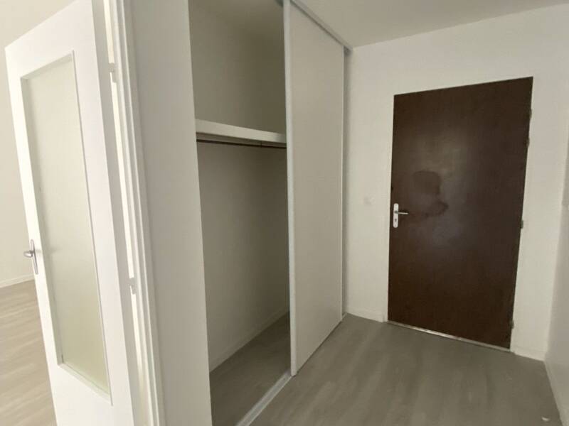Location appartement de 59m2 à LA CELLE SAINT CLOUD