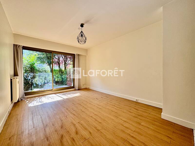 Location appartement de 24m2 à SURESNES