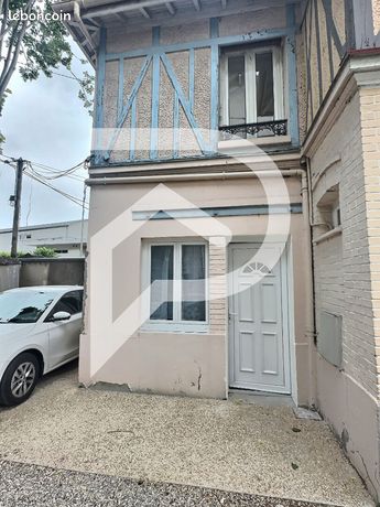 T2 21 m² rénové avec parking à Franconville 95130