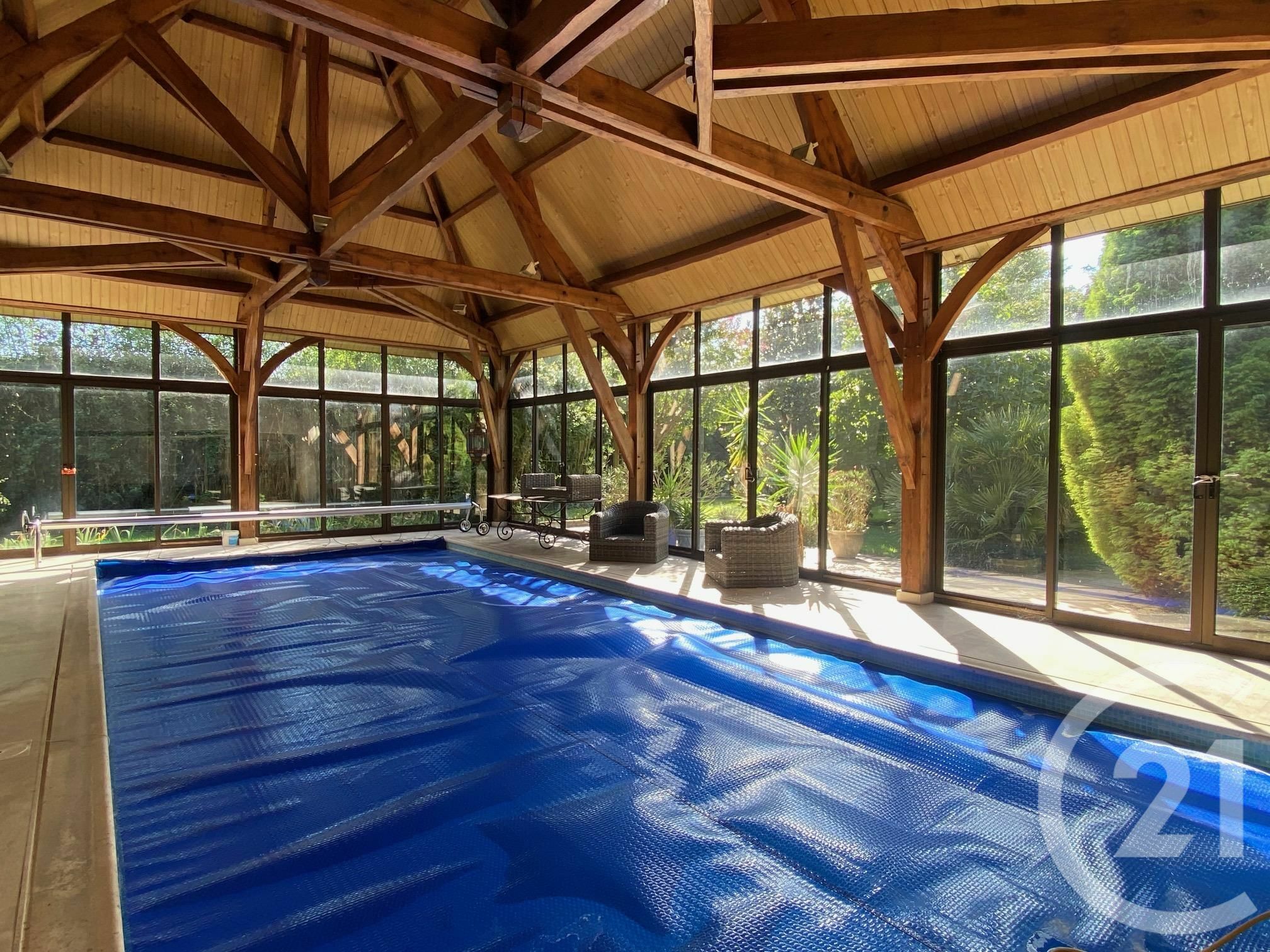 Vente maison de 681m2 à PONTAULT COMBAULT
