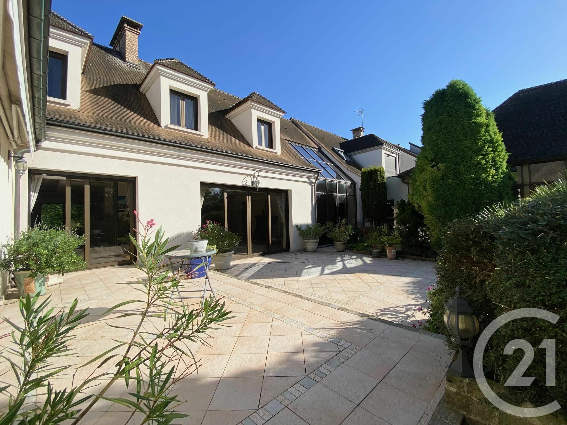 Vente maison de 681m2 à PONTAULT COMBAULT