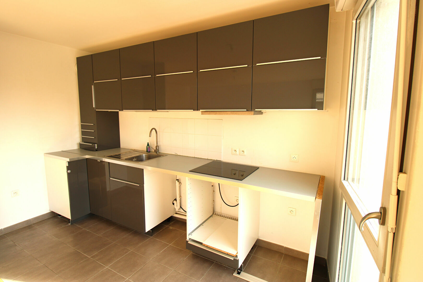 LE PORT-MARLY - Appartement 3 pièces 61 m2 et parking privatif