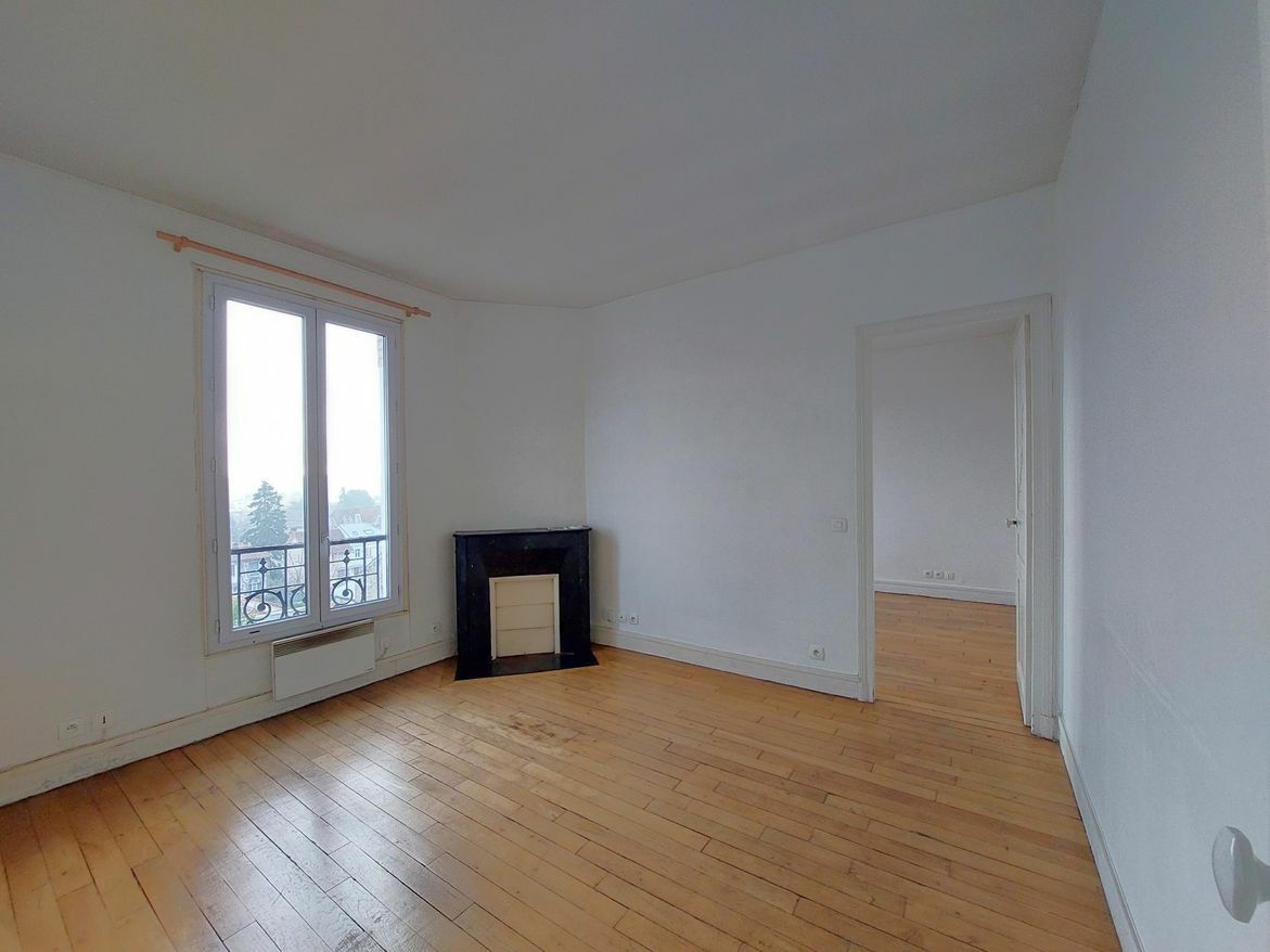 شقة T2 مشرقة 34م² بدون جيران BOURG LA REINE 92340