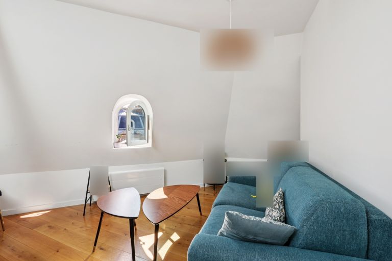 Occupied 24 sqm Apartment for Sale in Paris 8 Golden Triangle