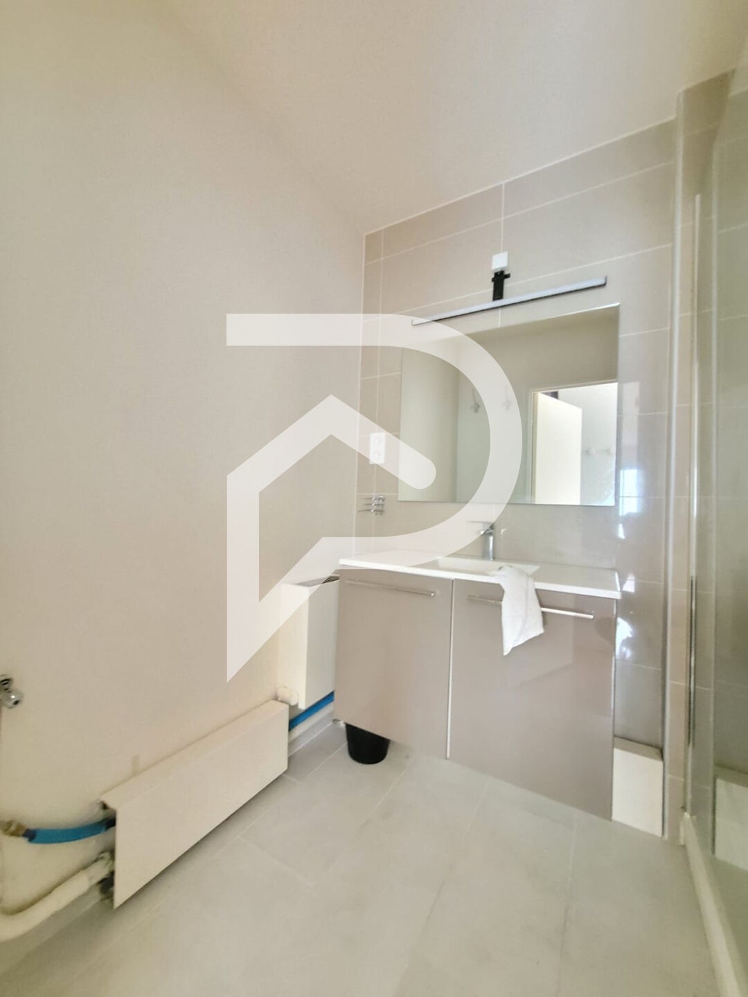 Location appartement de 27m2 à PARIS 15